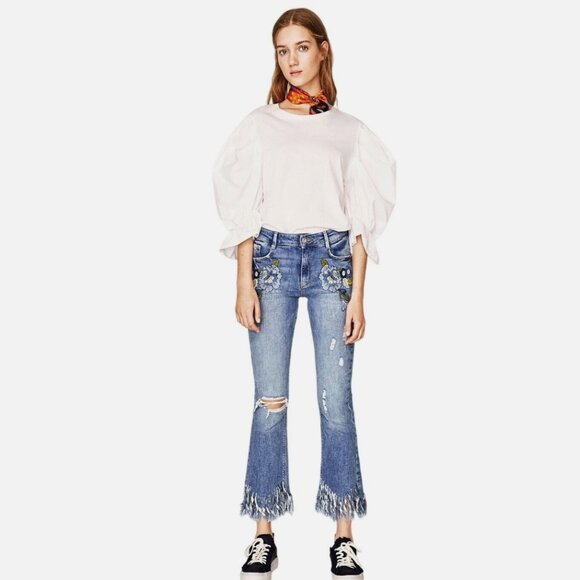 Zara Embroidered Midrise Mini Flare Leg Distressed Cropped Denim Jeans size XL - Picture 1 of 16